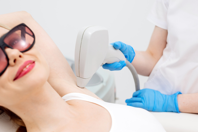 Laserontharing oksels in Antwerpen bij Meskincare met medische diodelaser
